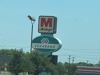 >Lacher< Verabank!