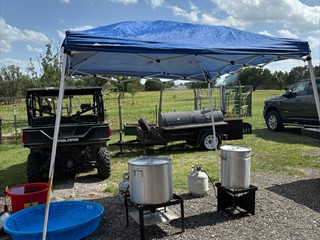 Heut gibt es ein Outdoor-Event. "Crawfish Boil"