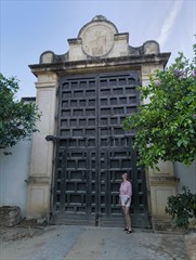 Unser Ziel ist das Monasterio de San Francisco. Klopf klopf, las uns rein