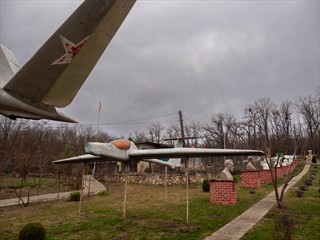 Noch mehr Gips (oder Blech) Köpfe