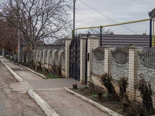 Zieht sich durch das ganze Dorf