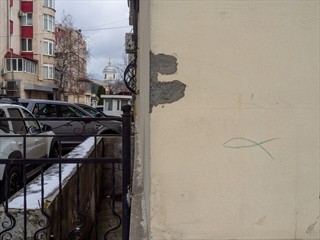 Die gemäßigten begnügend sich mit Geheimzeichen an der Wand